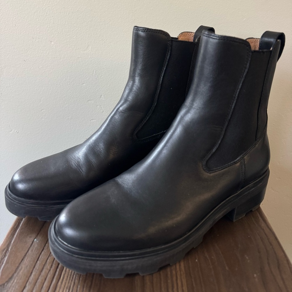 Madewell Women's Wyckoff Chelsea Lugsole Leather Boots 9